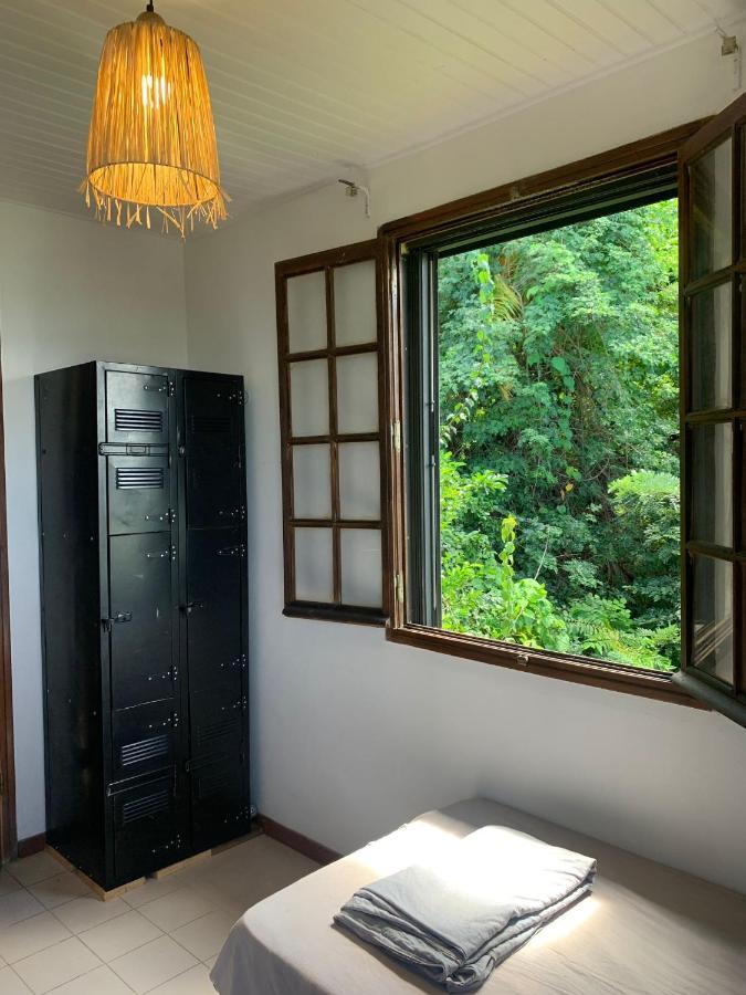 Top Hill Hostel- Martinique- Auberge Dortoir Ла Трините Екстериор снимка